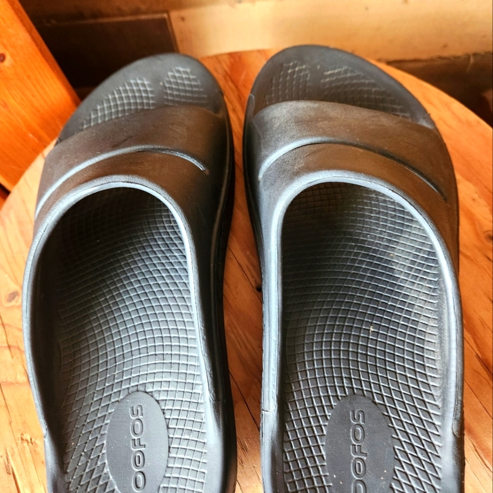 OOFOS OOAHH SANDALS- UNISEX- MEN'S 8 WOMEN'S 10 - Picture 5 of 7